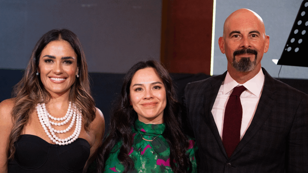 Alessandra Rijo de la Vega Mariana y Pedro Quintana - Petróleo y Energía