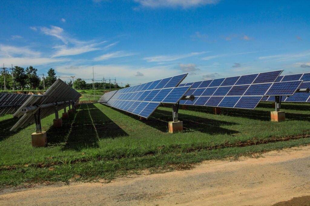 Depositphotos - Petróleo y Energía Depositphotos Solar energy with blue sky Solar panel is a clean and energy fo