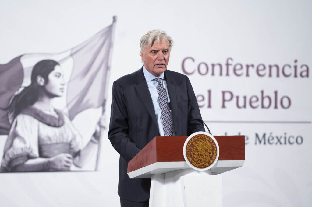 2025-09-25_Conferencia_de_prensa_matutina_-_Palacio_Nacional_06_SLE - Petróleo y Energía