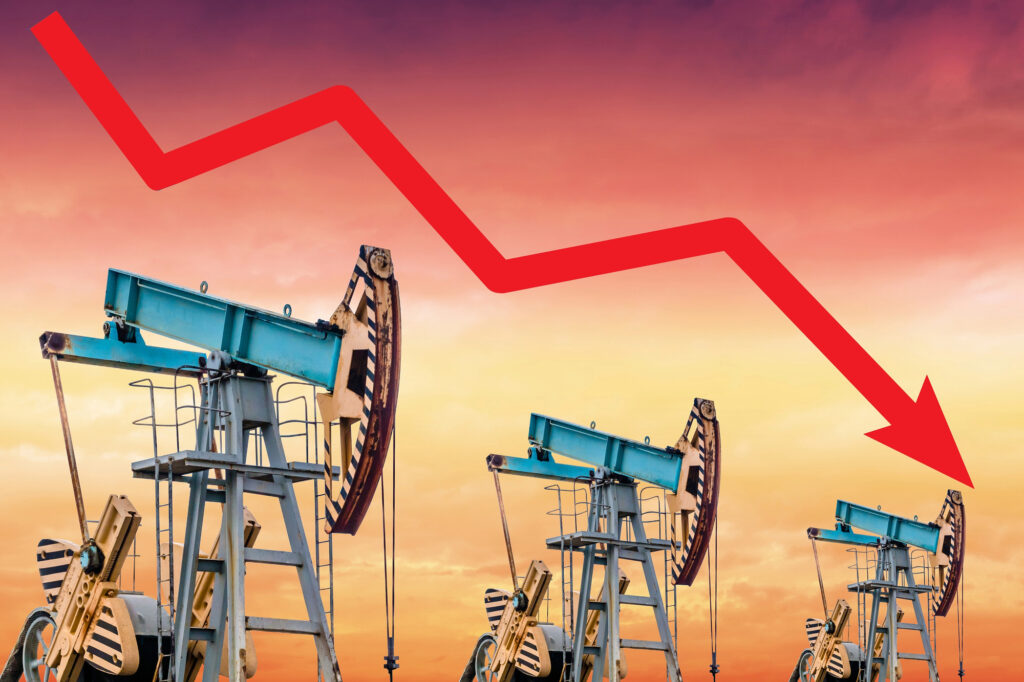 Oil with falling oil price, Depositphotos - Petróleo y Energía Oil with falling oil price, Depositphotos
