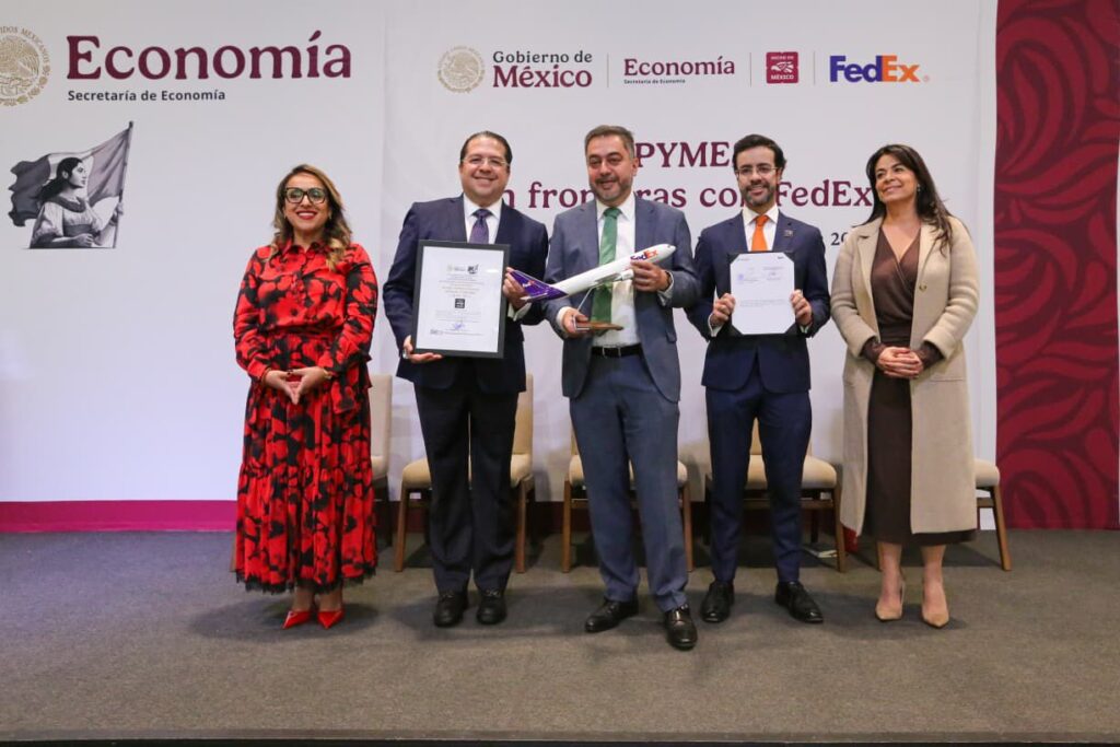 Firma de convenio_2511253 - Petróleo y Energía