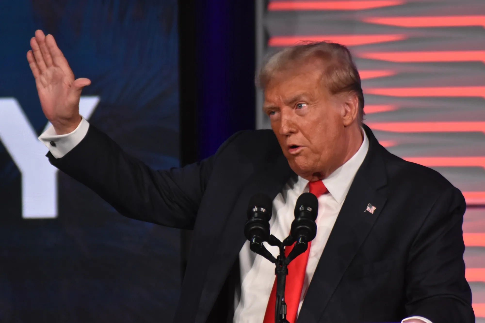 Trump advierte nuevos ataques a Irán y crece tensión energética